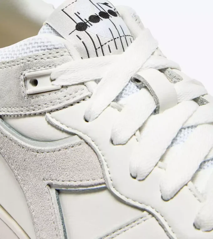 B.560 Gebrauchte Heritage-Ledersneaker