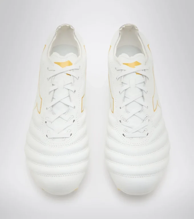 Brasil Elite Lt Lp12 Fußballschuh für festen Boden