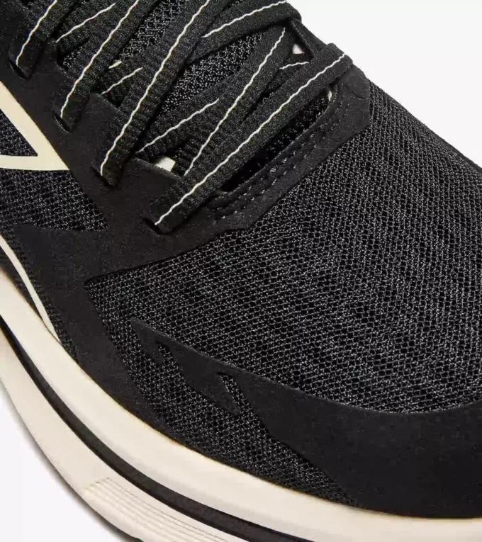 Cellula W Laufschuh – Komfort und Stabilität Cellula W Laufschuh – Komfort und Stabilität