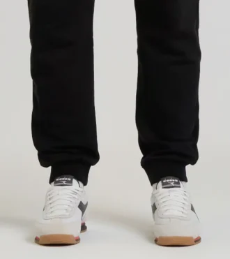 Cross Low-Profile-Sneaker aus Wildleder