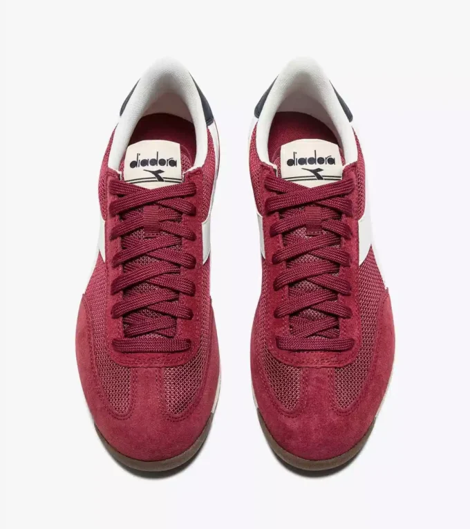 Cross Low-Profile-Sneaker aus Wildleder