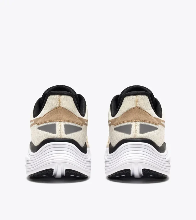 Equipe Nucleo Laufschuhe