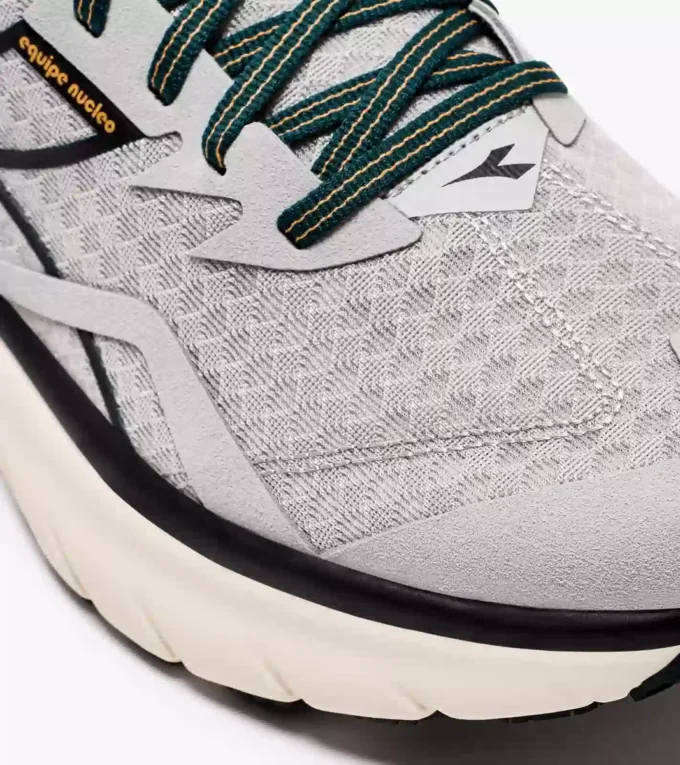 Equipe Nucleo Laufschuhe