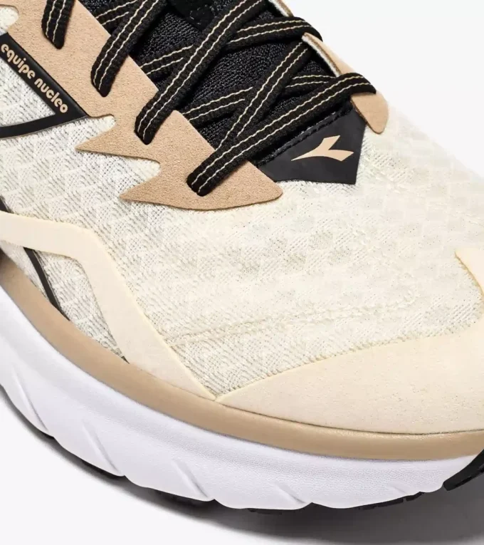 Equipe Nucleo Laufschuhe