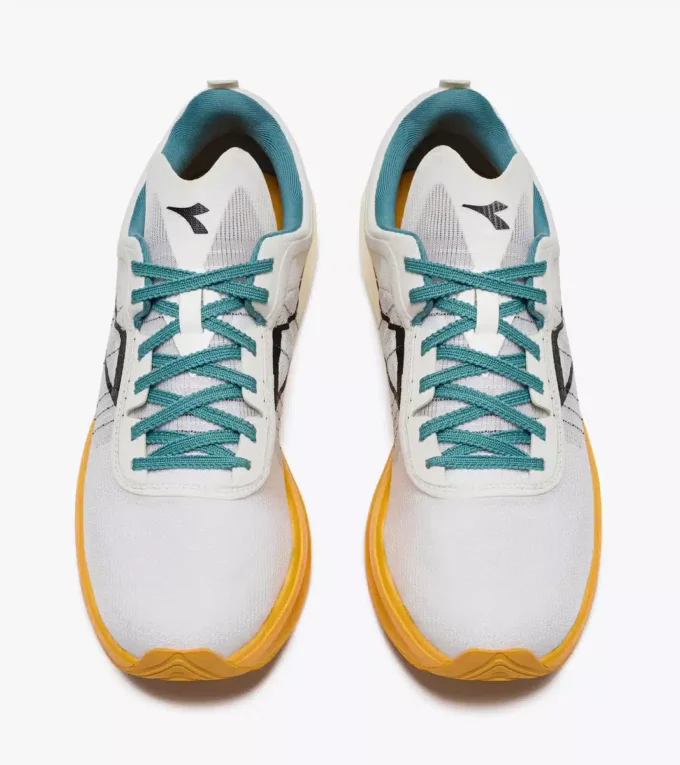 Gara Carbon Straßen- und Bahnlaufschuh – Carbonfaser