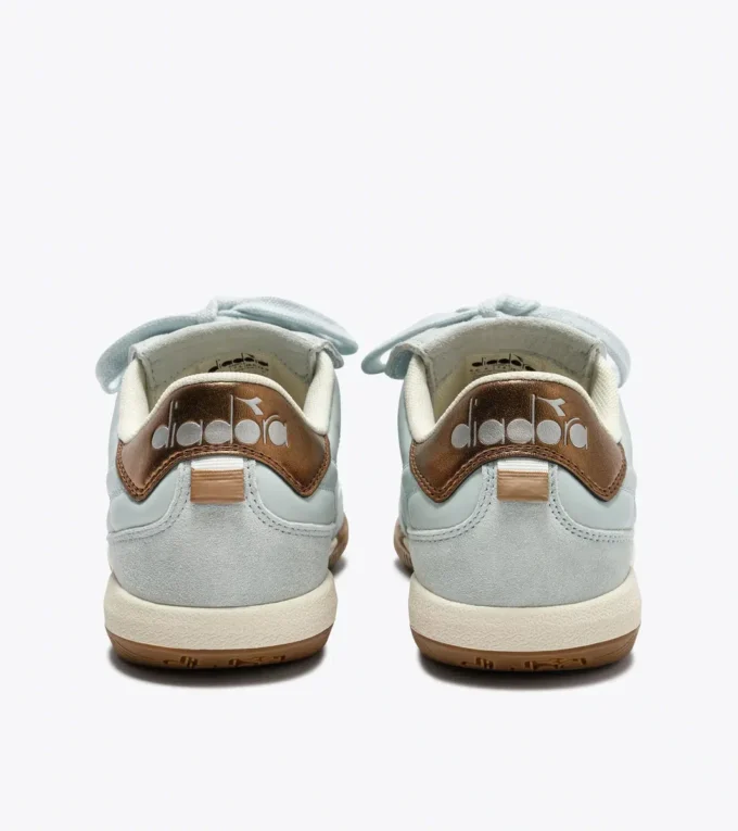 Gold Indoor Metal Terrace-Style-Sneaker aus Leder