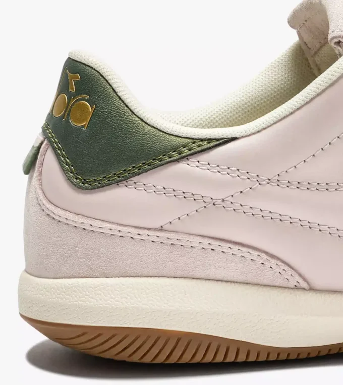 Gold Indoor Metal Terrace-Style-Sneaker aus Leder