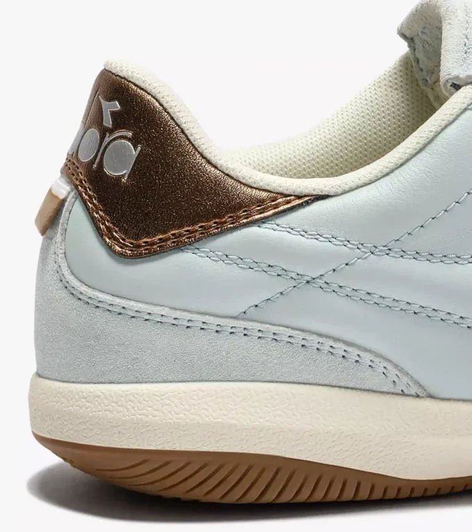 Gold Indoor Metal Terrace-Style-Sneaker aus Leder