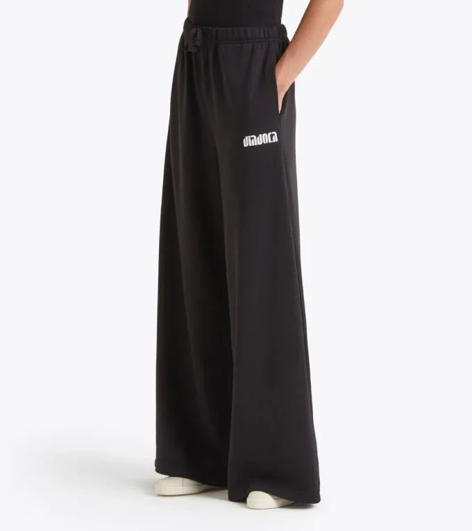 L. Pants Flare Athl. Logo Trainingshose mit lockerer Passform