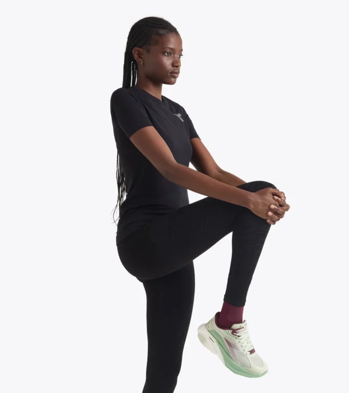 L. Ss T-Shirt Stratouno Technisches T-Shirt zur Temperaturregulierung – Laufen