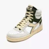 Magic Basket Mid Suede Sportliche Sneaker – Geschlechtsneutral Magic Basket Mid Suede Sportliche Sneaker – Geschlechtsneutral