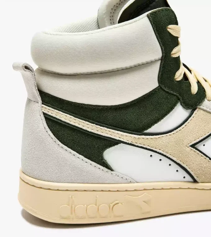 Magic Basket Mid Suede Sportliche Sneaker – Geschlechtsneutral Magic Basket Mid Suede Sportliche Sneaker – Geschlechtsneutral