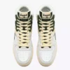 Magic Basket Mid Suede Sportliche Sneaker – Geschlechtsneutral Magic Basket Mid Suede Sportliche Sneaker – Geschlechtsneutral