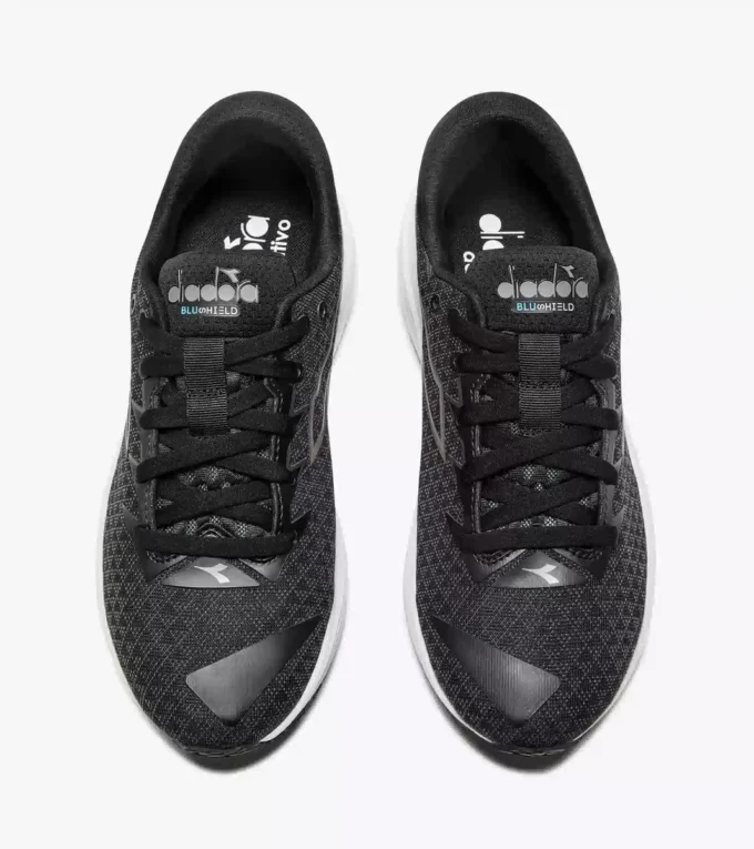 Mythos Blushield 10 Vortice Hip W Laufschuh mit reflektierenden Details – Dämpfung und Schutz