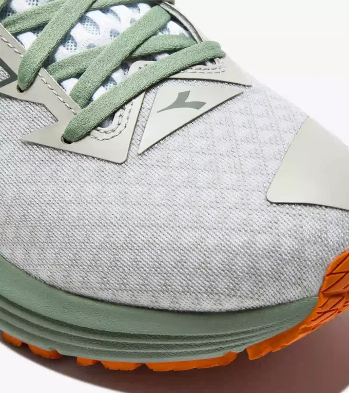 Mythos Blushield 10 Vortice Laufschuh – Dämpfung und Schutz Mythos Blushield 10 Vortice Laufschuh – Dämpfung und Schutz