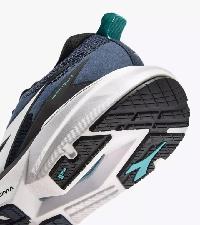 Mythos Blushield Vigore 3 Laufschuh – Stabilität und Schutz