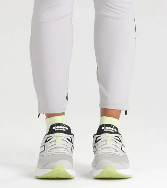 Mythos Blushield Vigore 3 W Laufschuh – Stabilität und Schutz