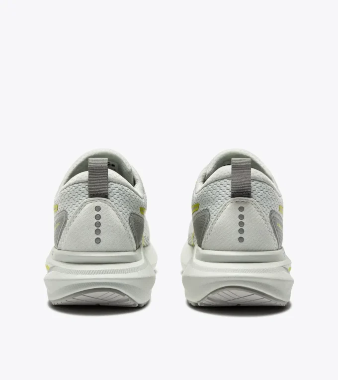 Mythos Blushield Vigore 4 W Laufschuh – Stabilität und Schutz