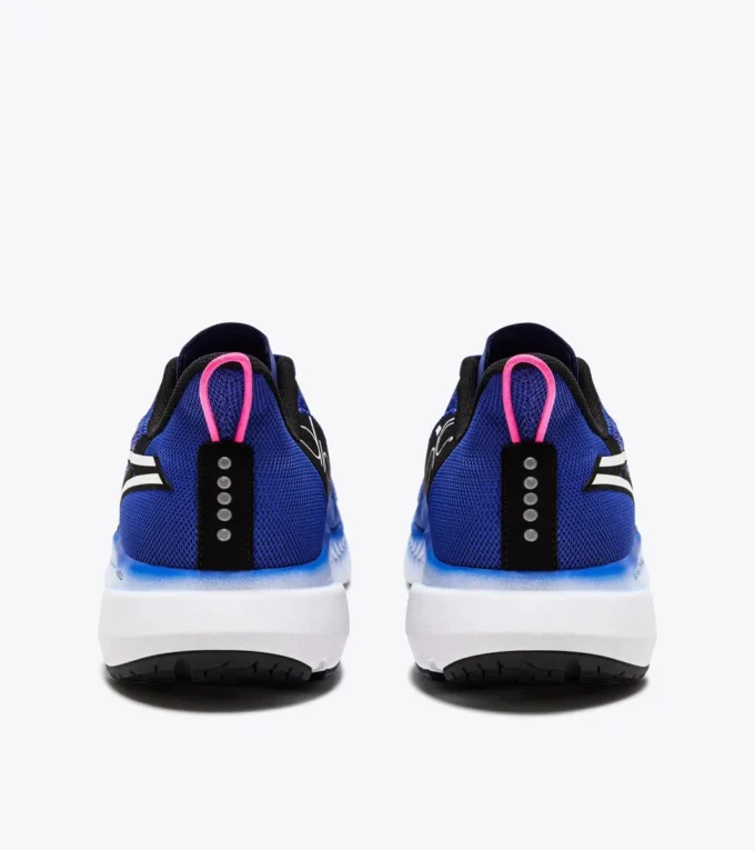 Mythos Blushield Volo 4 Laufschuh – Stabilität und Leichtigkeit