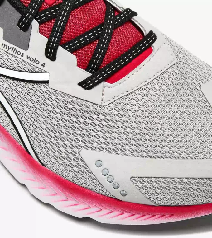 Mythos Blushield Volo 4 Laufschuh – Stabilität und Leichtigkeit