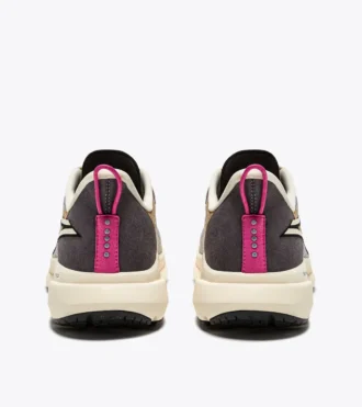 Mythos Blushield Volo 4 W 2030 Laufschuh – Hergestellt aus Materialien mit reduzierter Umweltbelastung