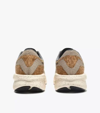 Mythos Blushield Volo 5 2030 Laufschuh mit geringerer Umweltbelastung – Stabilität und Leichtigkeit