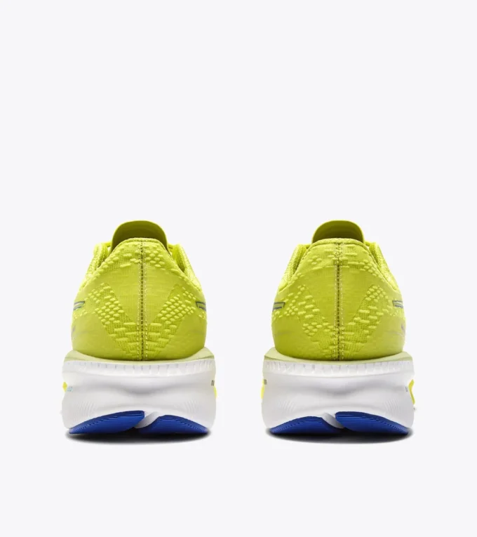 Mythos Blushield Volo 5 Laufschuh – Stabilität und Leichtigkeit