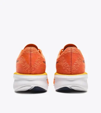 Mythos Blushield Volo 5 Laufschuh – Stabilität und Leichtigkeit