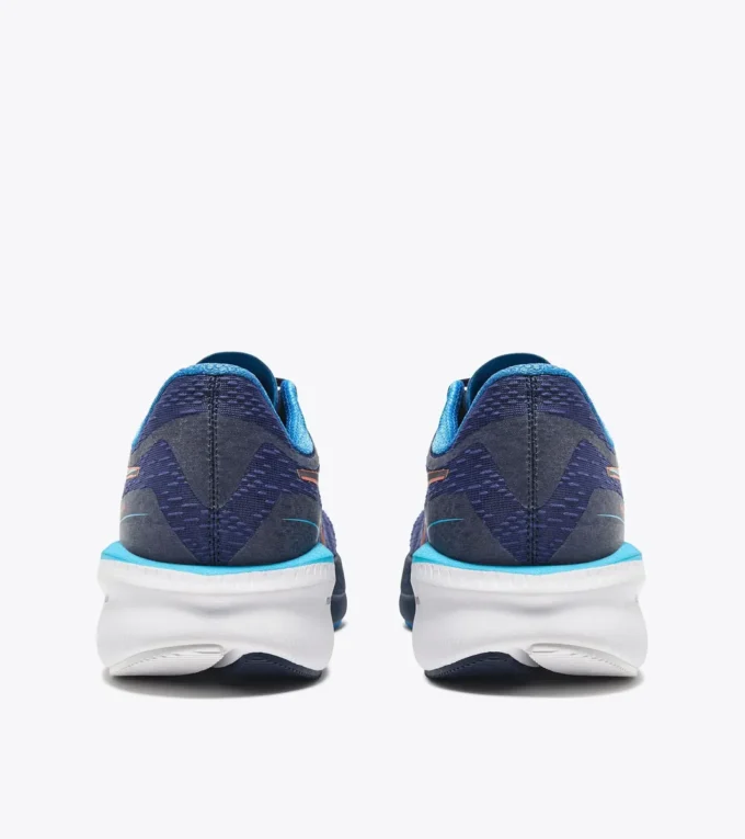 Mythos Blushield Volo 5 Laufschuh – Stabilität und Leichtigkeit