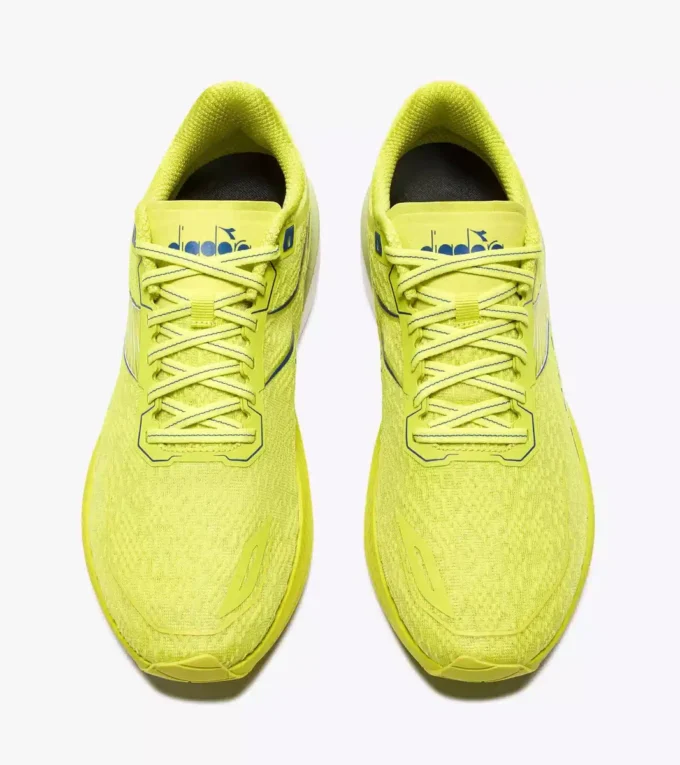 Mythos Blushield Volo 5 Laufschuh – Stabilität und Leichtigkeit