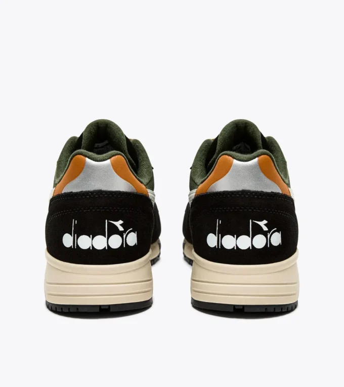 N902 Sportliche Sneaker