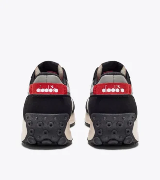 Race Nyl Sportliche Sneaker – Geschlechtsneutral