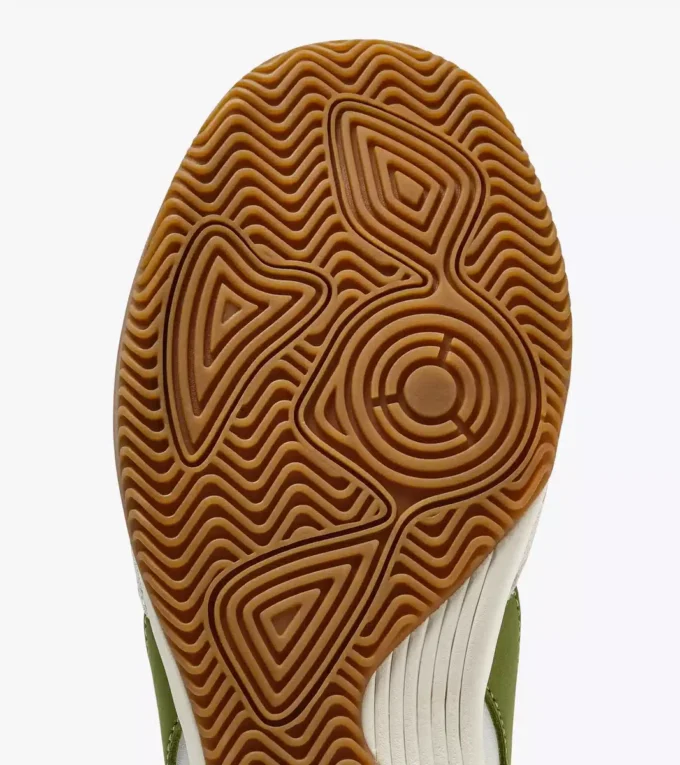 Seoul Indoor Terrace-inspirierte Ledersneaker