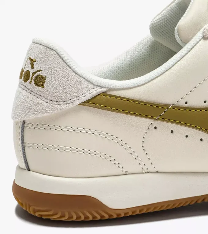 Seoul Indoor Terrace-inspirierte Ledersneaker