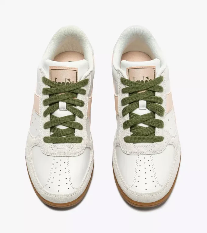 Seoul Indoor Terrace-inspirierte Ledersneaker