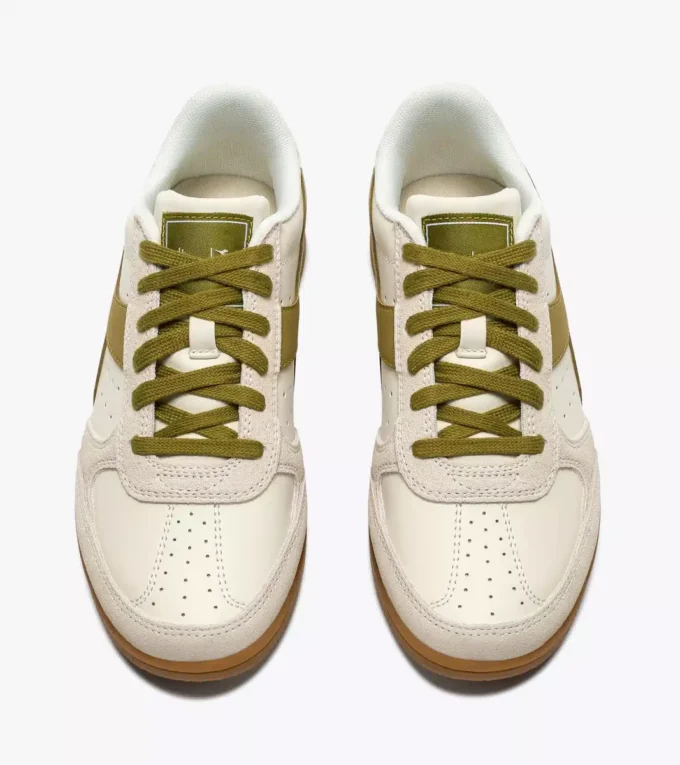 Seoul Indoor Terrace-inspirierte Ledersneaker