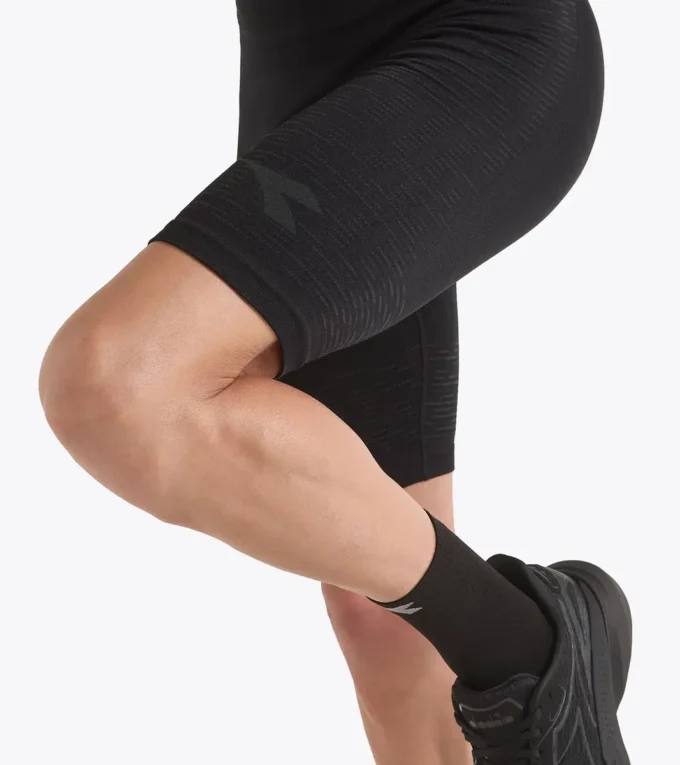 Stratouno Half-Tight Technische Shorts für Temperaturregulierung – Laufen Stratouno Half-Tight Technische Shorts für Temperaturregulierung – Laufen